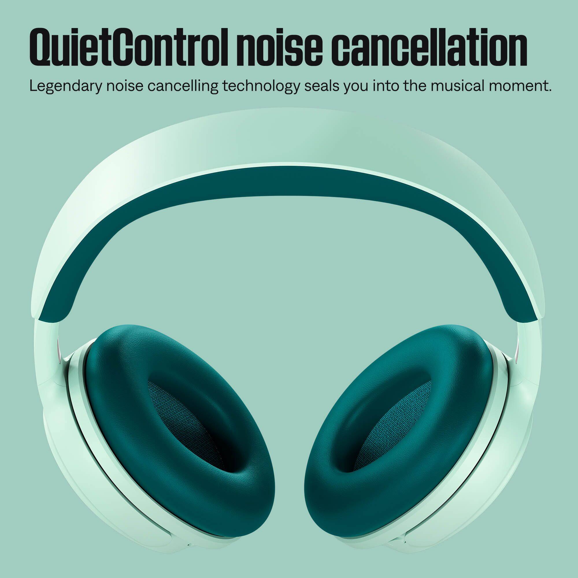 QuietControl noise cancellation

Legendary noise cancelling technology seals you into the musical moment.