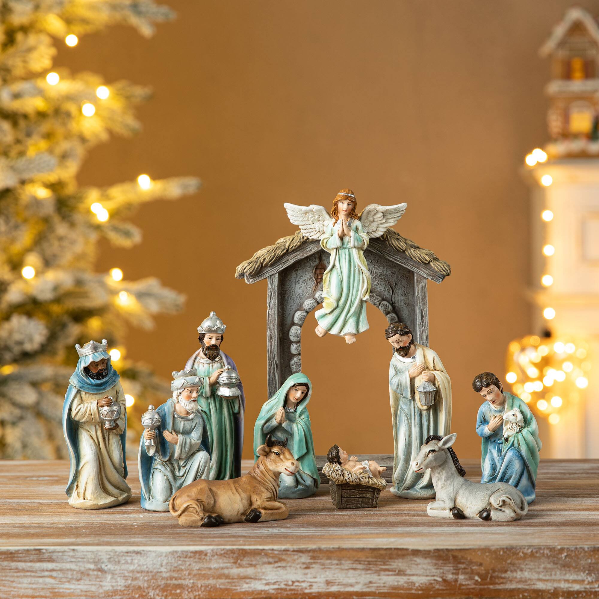 Alt View 3. Glitzhome - 11pcs Deluxe Resin Nativity Figurine Set (KD) - Blue.