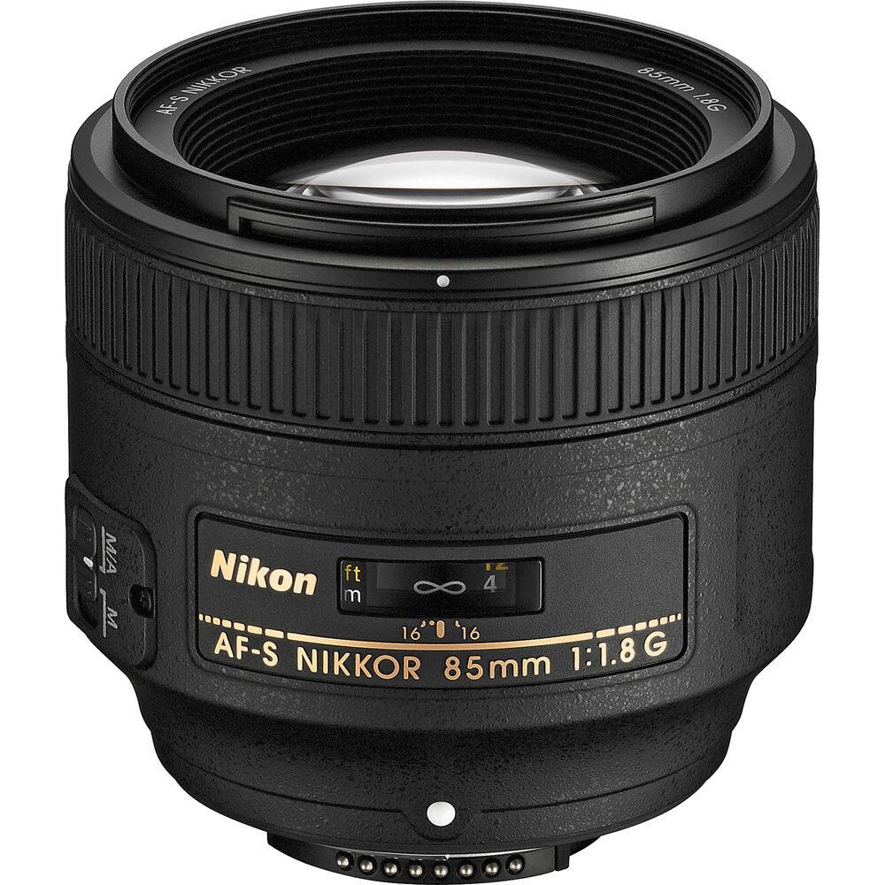 Nikon AF-S NIKKOR 85mm 1:1.8G

85mm 1:1.8G

ft m

16' 16"