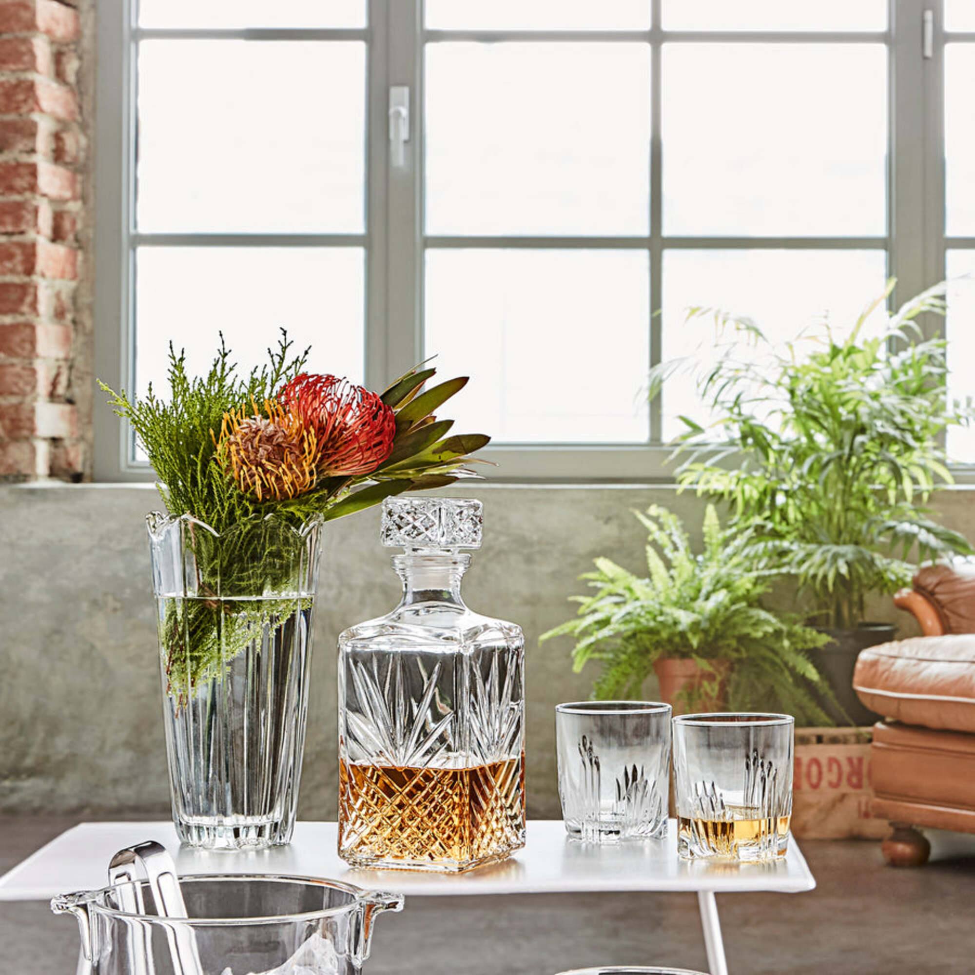 Alt View 2. Bormioli Rocco - Bormioli Rocco Selecta Decanter - Etched Starburst Glass with Airtight Diamond Stopper, 33.75 Oz - Clear.
