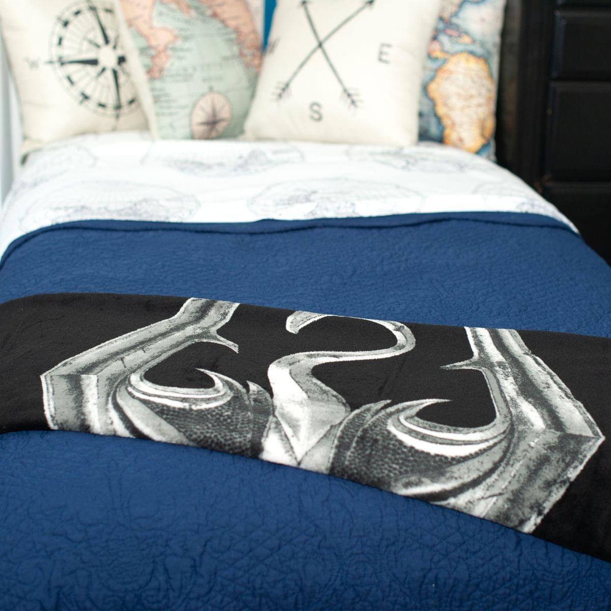 Alt View 4. Just Funky - Skyrim Dragon Emblem Lightweight Fleece Throw Blanket | 45 x 60 Inches - Black.