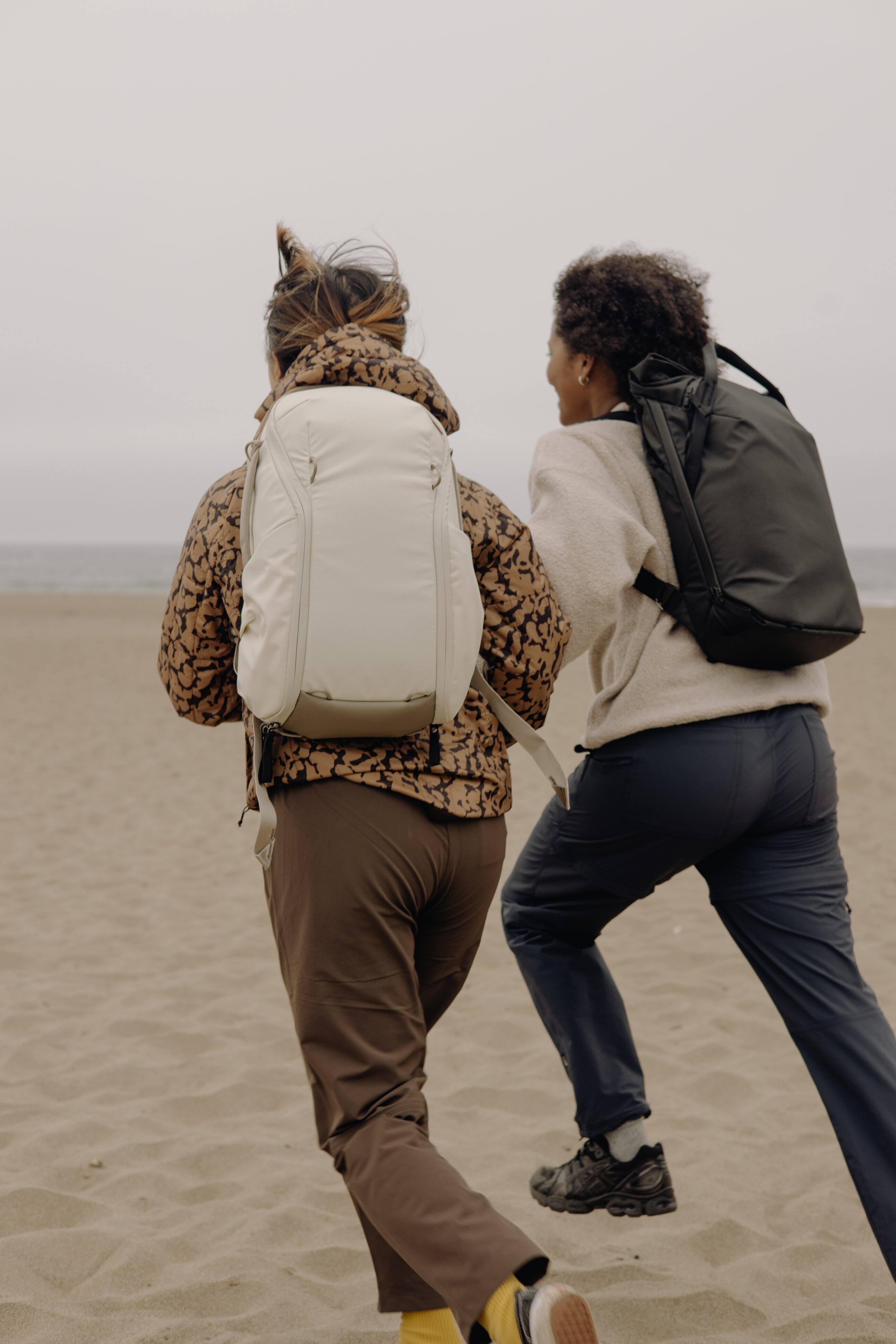 Alt View 17. Peak Design - Everyday Backpack Zip 15L - Bone.