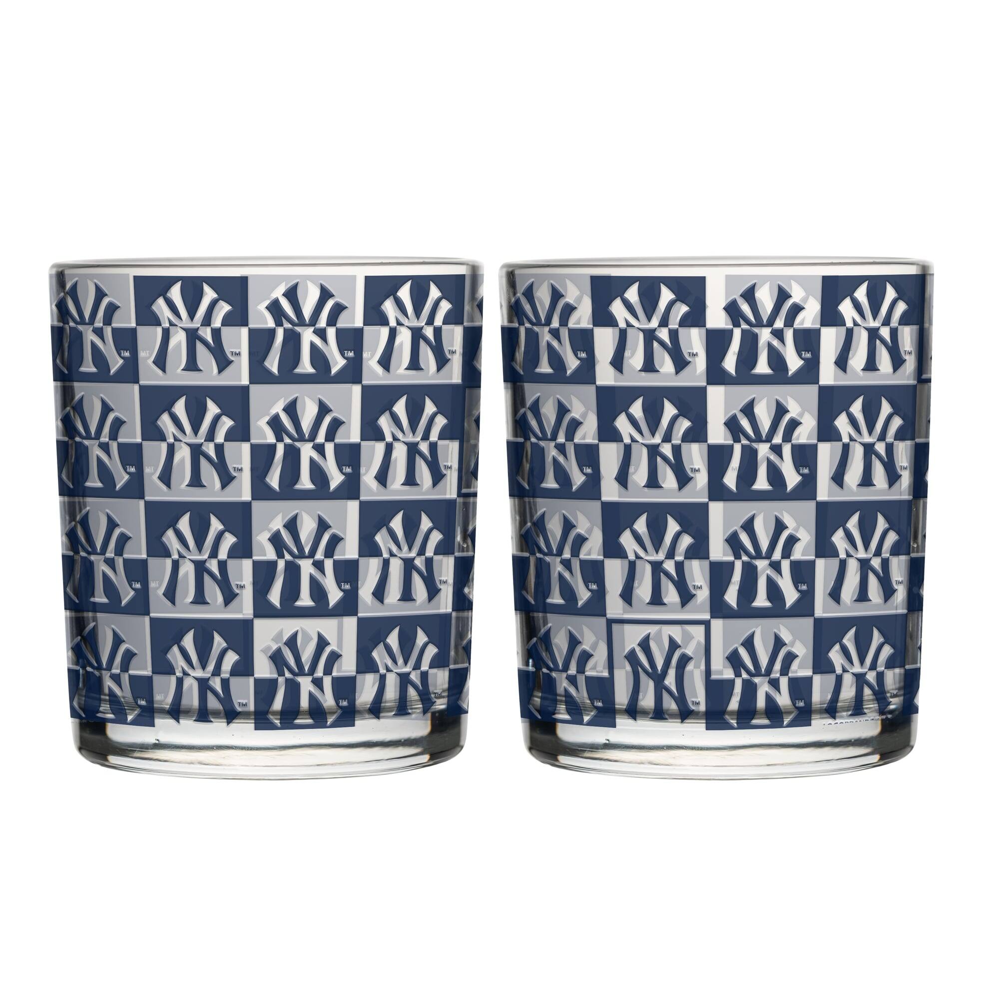 Logo Brands - New York Yankees Two-Pack 12oz. Gridiron Stained Rocks Glass Set - Multicolor