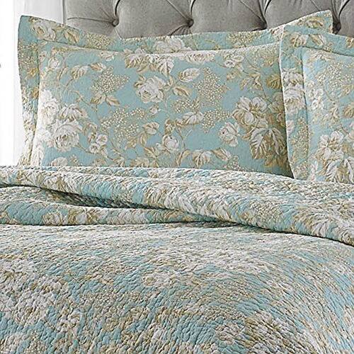 Angle. Hivvago - Full / Queen 3-Piece Cotton Quilt Set in Seafoam Blue Beige Floral Pattern - Seafoam Blue, Beige.