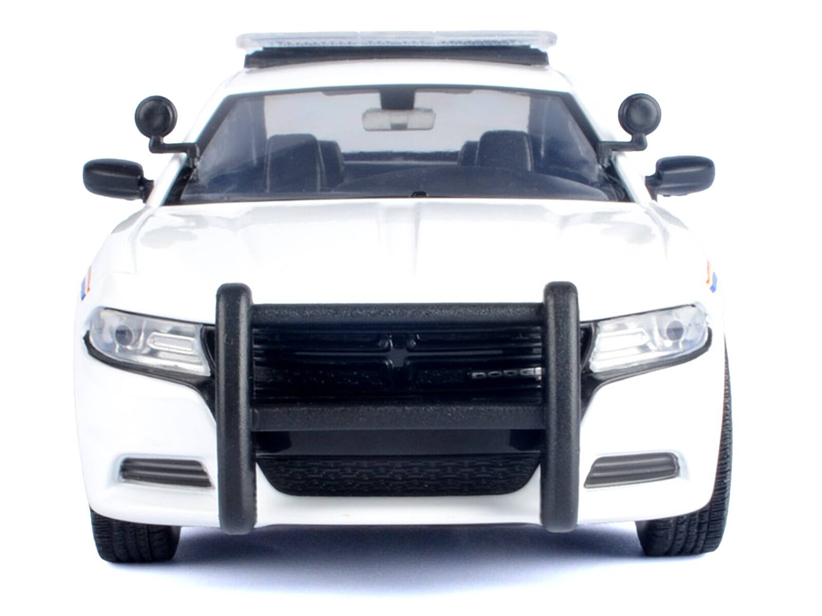 Angle. Motormax - 2023 Dodge Charger Pursuit Police Car RCMP White Law Enforcement and Public Service Series 1/24 - White.