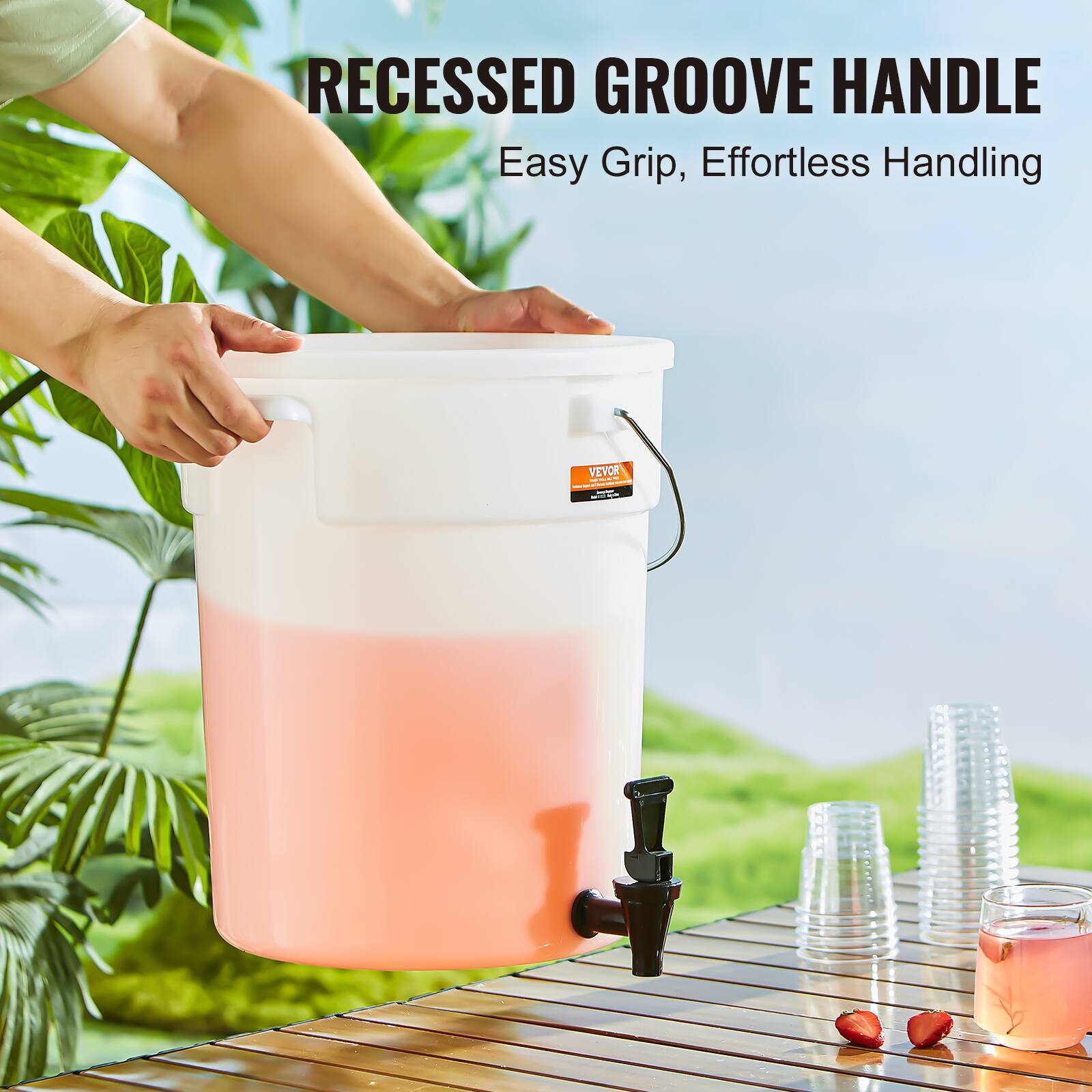 RECESSED GROOVE HANDLE  
Easy Grip, Effortless Handling