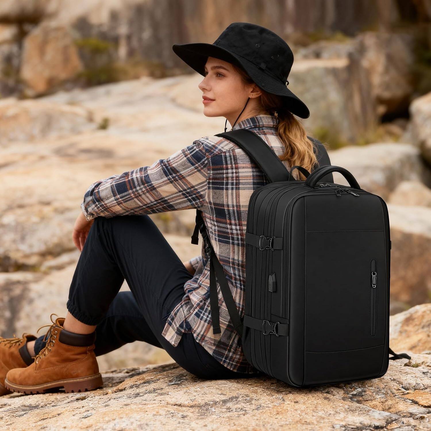 Alt View 3. Sugift - Expandable 30L To 45L 17in Laptop Backpack With USB Port And Anti-Theft Pocket - Black.