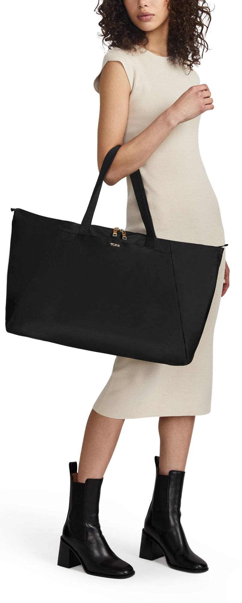 Alt View 3. TUMI - Voyageur Just In Case Tote - Rose Wood.