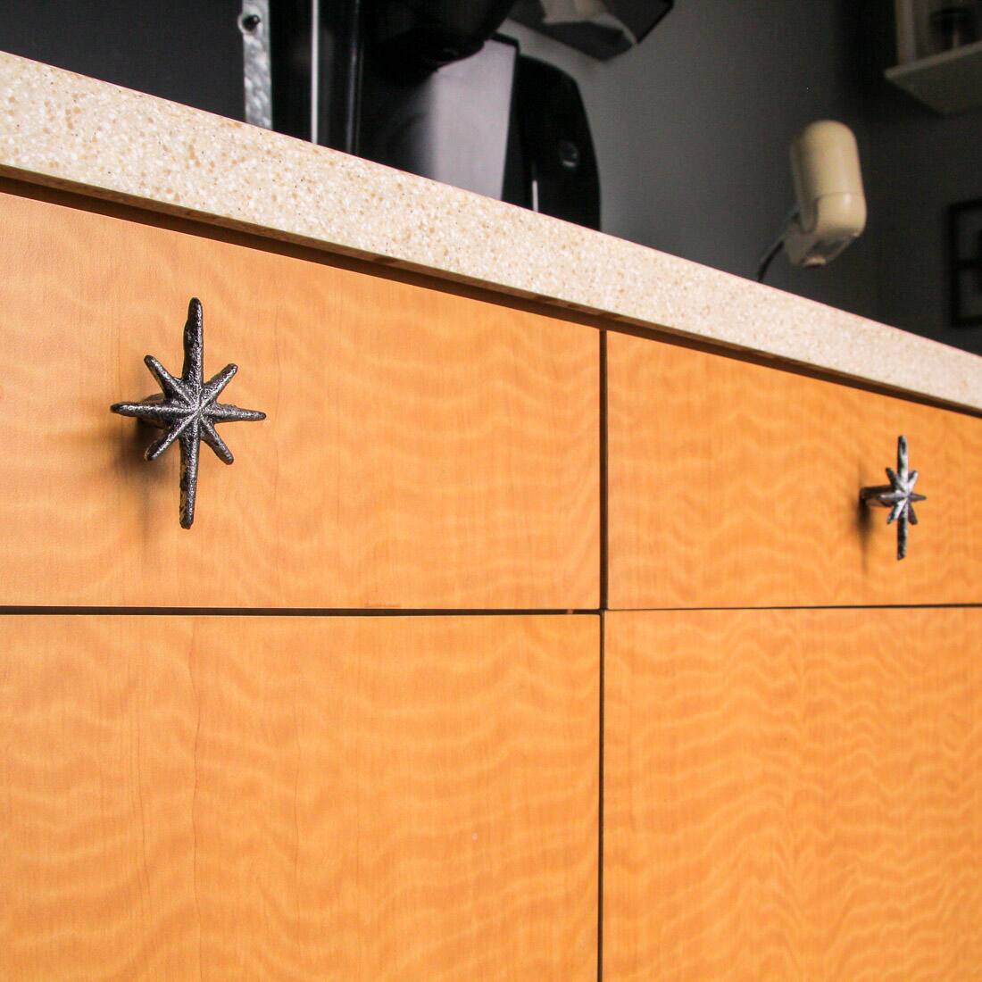 Alt View 5. Zeckos - Set of 6 Antique Silver Finish Mid Century Modern Starburst Drawer Pulls Knobs - Silver.