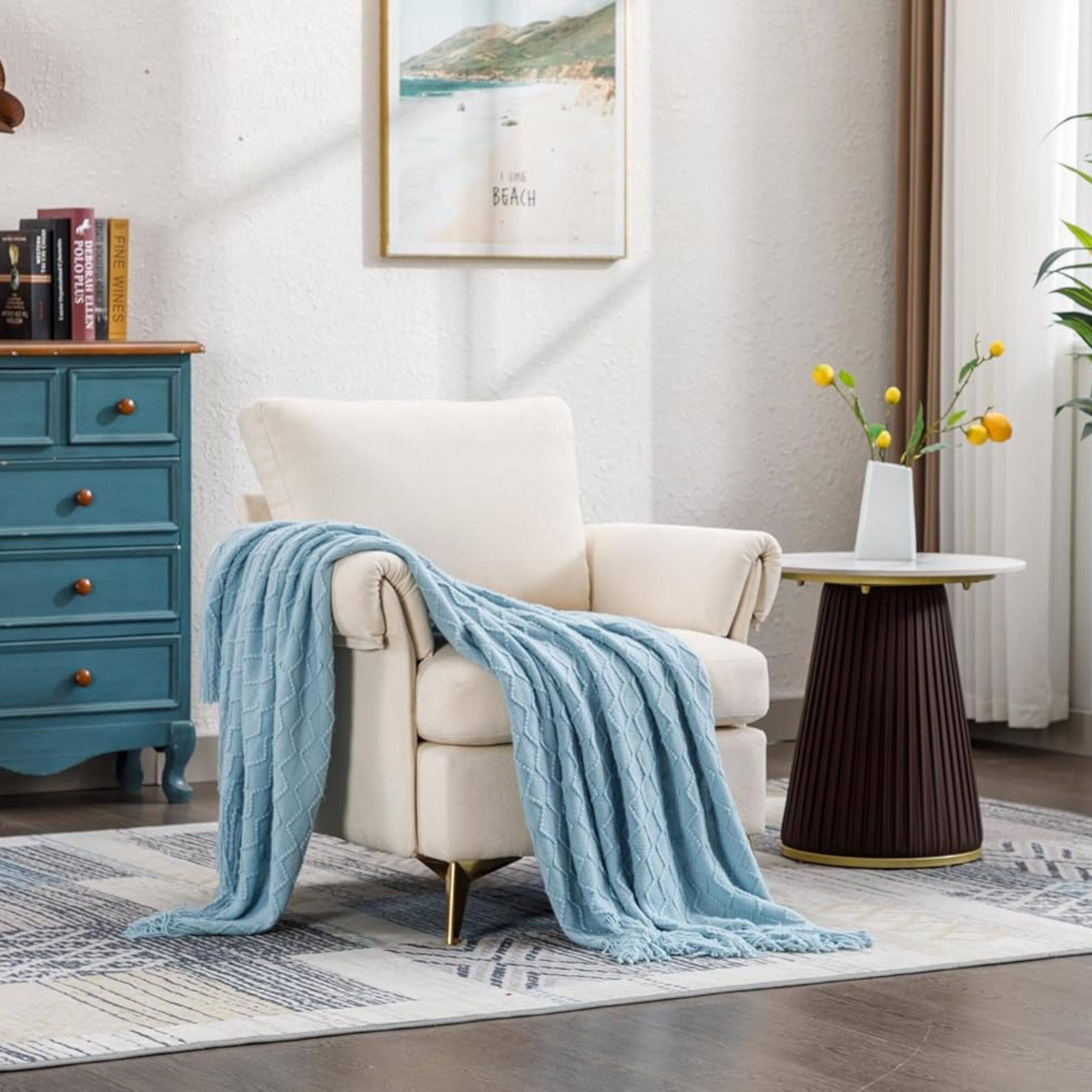 The text on the image reads "PoloPlus Desorar Ellen Fine Wines LNL Beach."