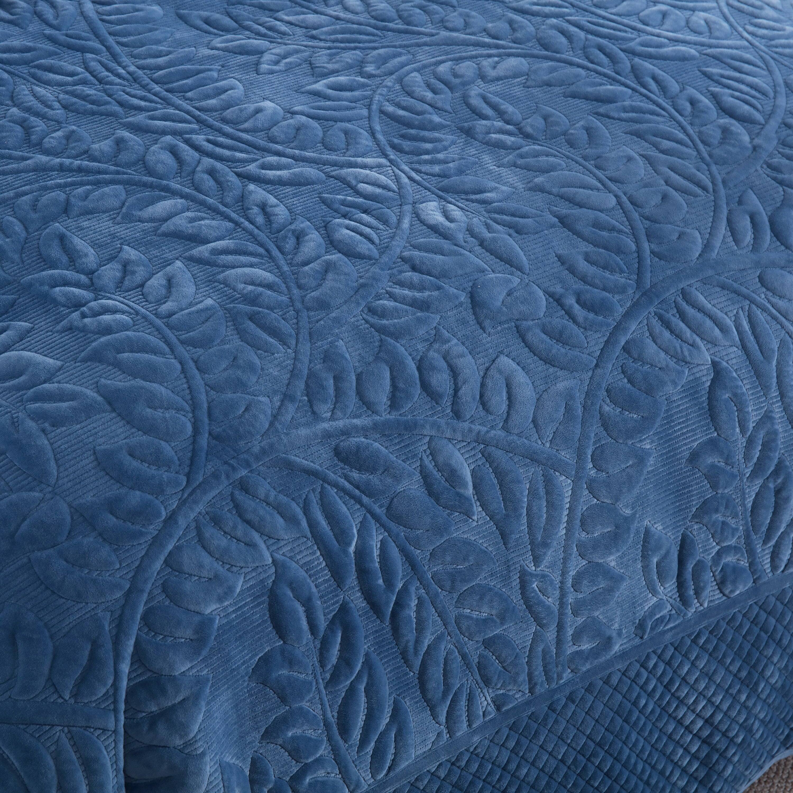 Back. MarCielo - Marcielo 3Pc Luxury Velvet Oversized Embroidery Soft and Plush Quilt Set - Midtone Blue.
