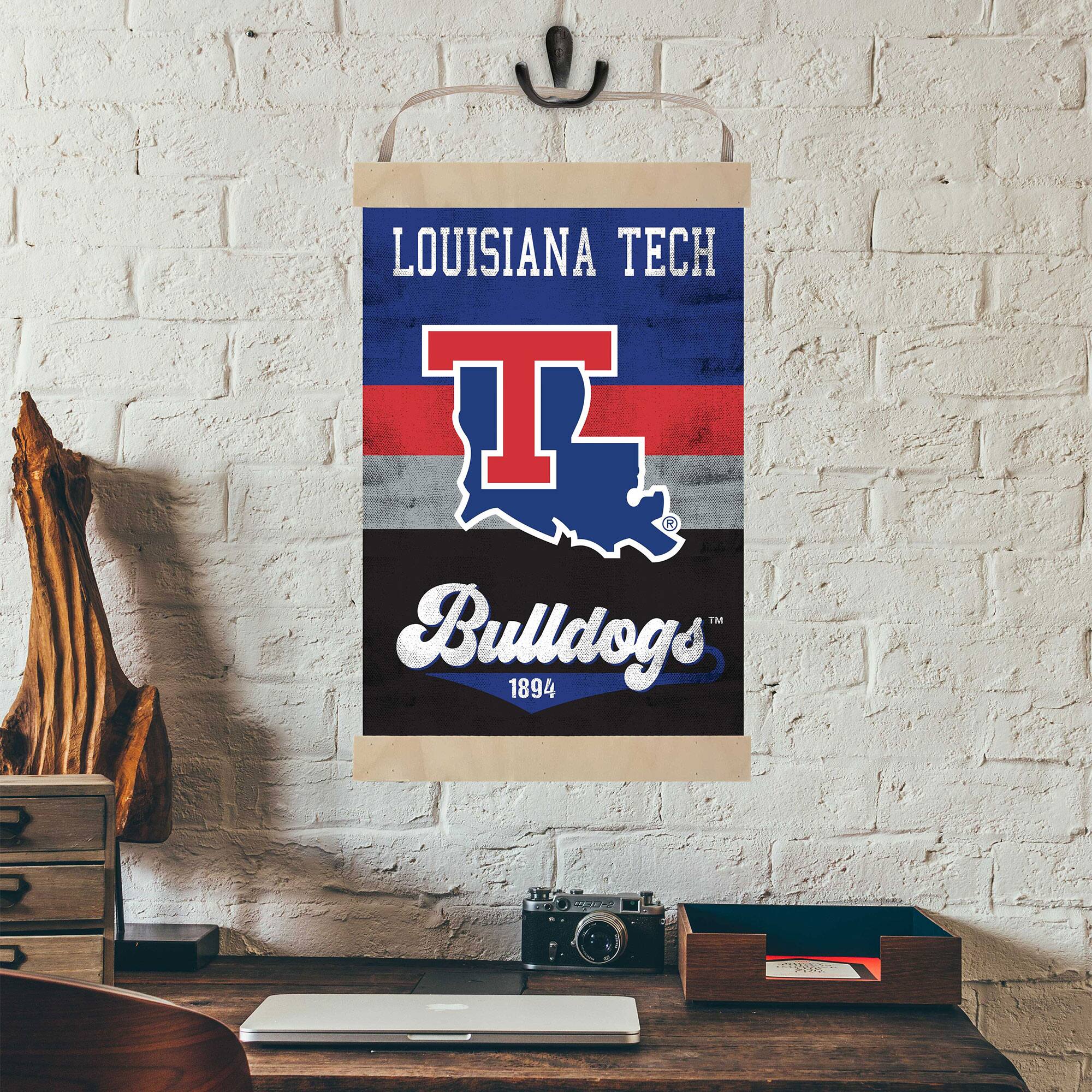 LOUISIANA TECH  
T  
Bulldogs  
1894