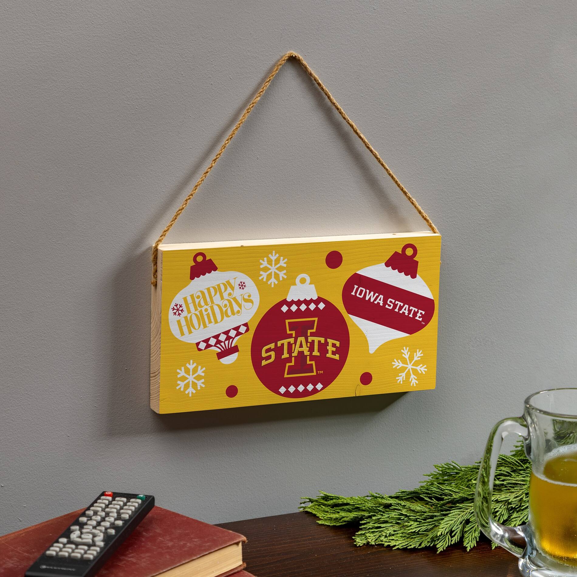 Happy Holidays  
Iowa State  
Iowa State