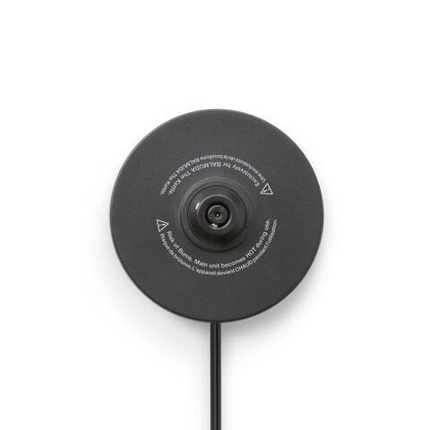 bouilloire de BALMUDA BALMUDA for exclusivité The Exclusively Une Kettle. Risque de brûtures pendant l'unité devient CHAUD.