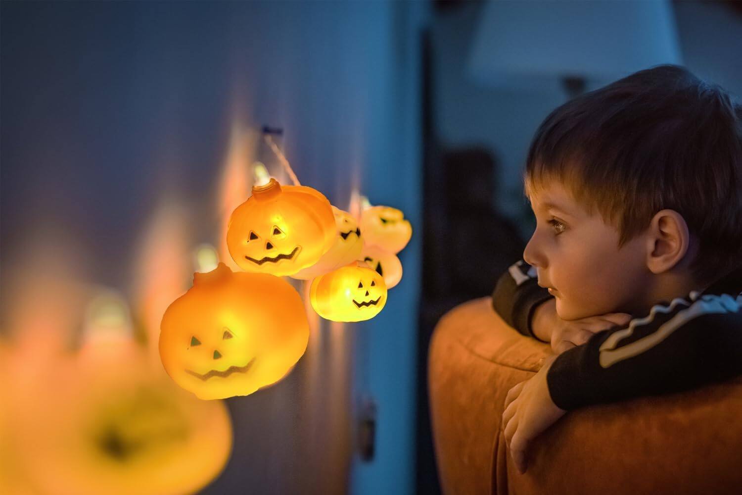 Left. GlowWise - 20ft Flexible Halloween Lights, 40 LED Battery Operated 8 Modes Waterproof Indoor/Outdoor Spooky Glow - Pumpkin Lights.