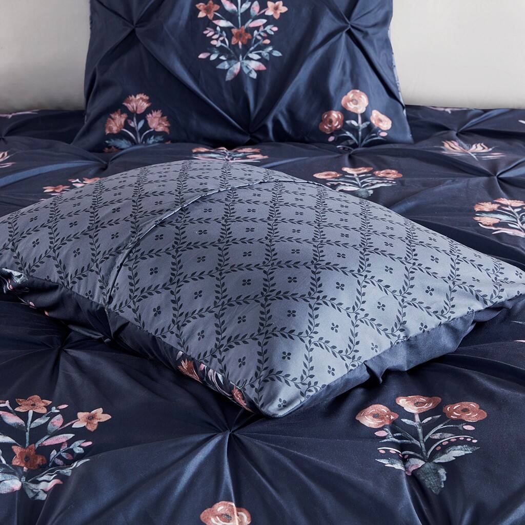 Alt View 1. Gracie Mills - Gracie Mills Josephine 4 Piece Jacquard Comforter Set - Navy.