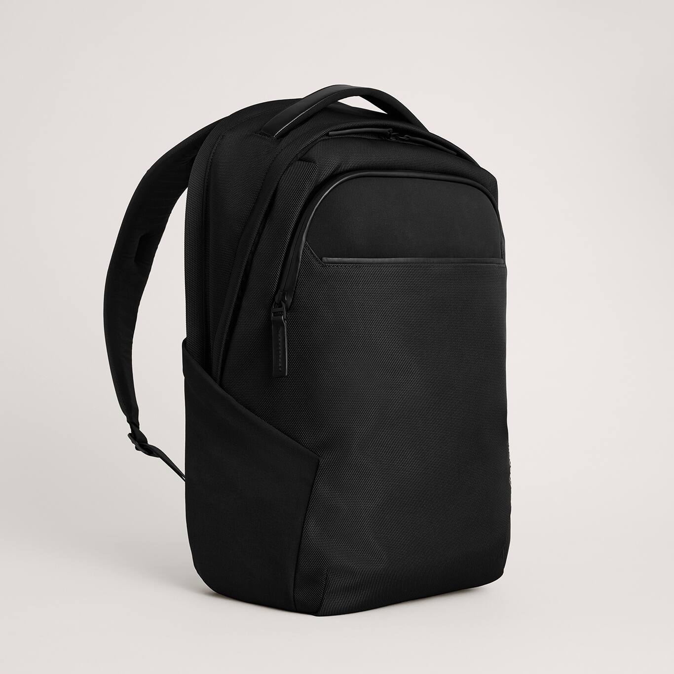 Angle. Troubadour - Neo Laptop Backpack - Charcoal Black.