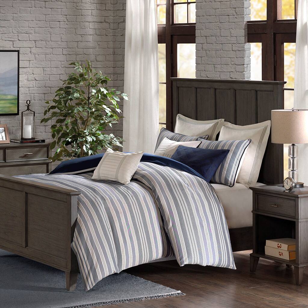Alt View 4. Gracie Mills - Gracie Mills Nolan Jacquard Stripe Comforter Set - Blue.