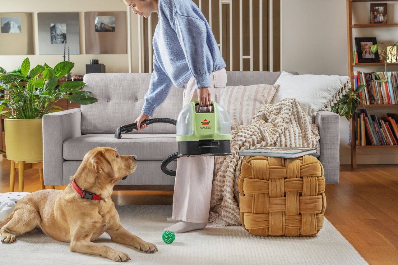 Back. BISSELL - BISSELL Little Green® Mini Cordless Carpet Cleaner - Tea.