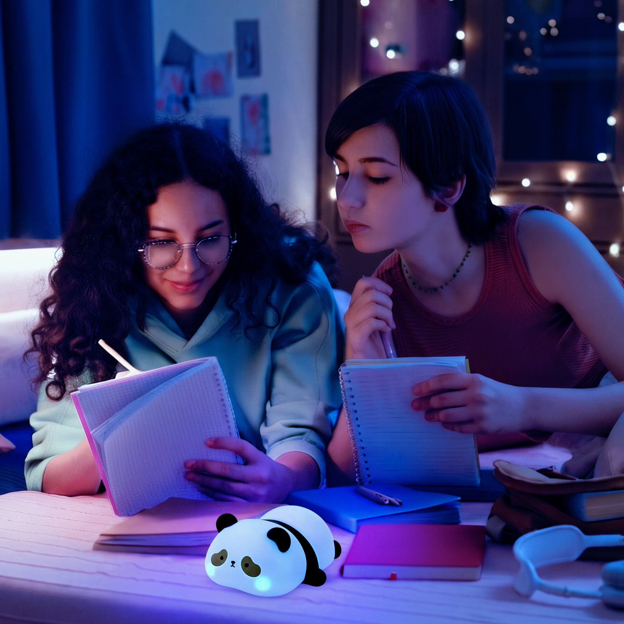 Angle. Xtreme - Xtreme Lit Soft Touch Panda LED Night Light – Tap Control RGB Color Changing Lamp with Sleep Timer - Multicolor.