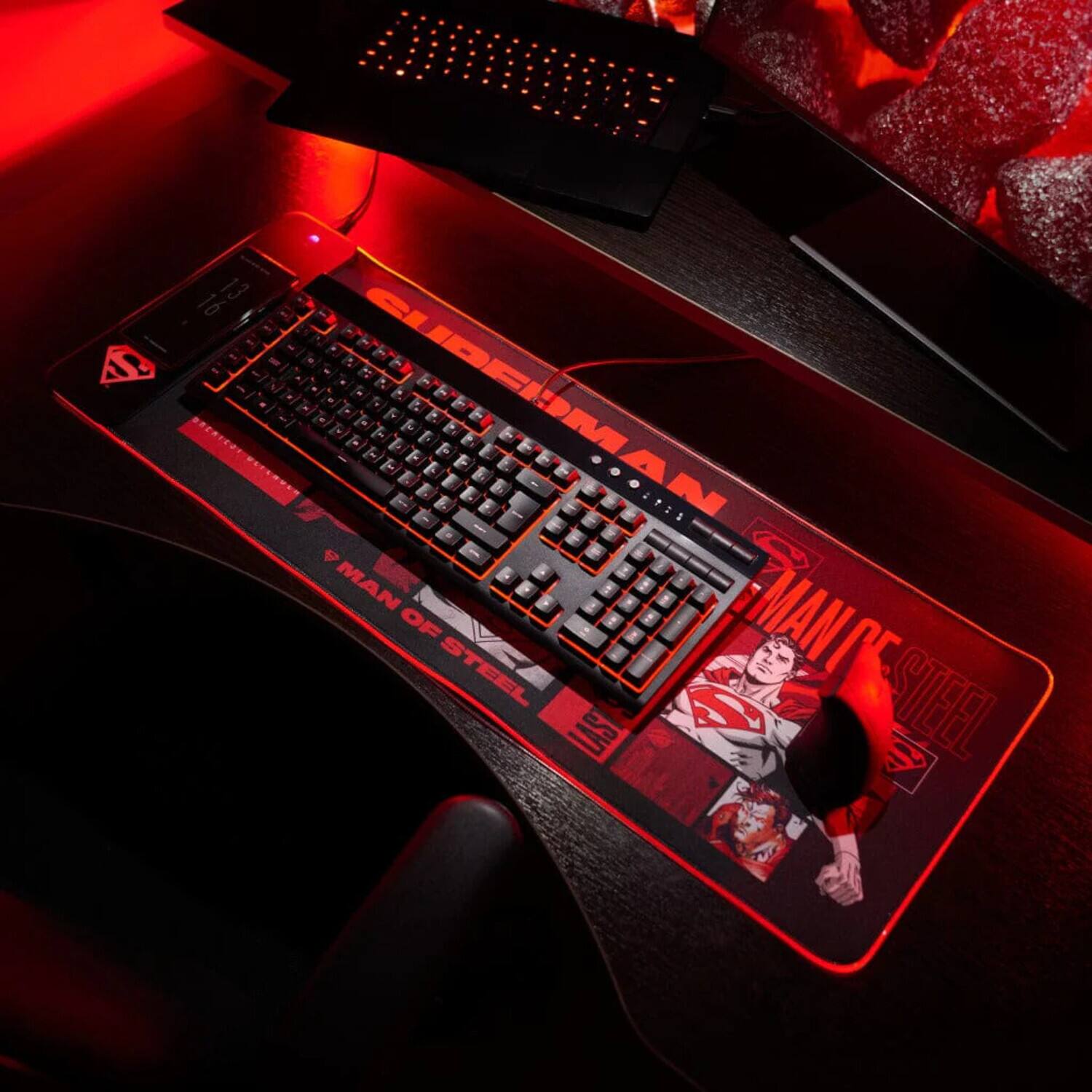 The text in the image is: "S 13 16 - - A - - Y - - - . - CUDERMAN . - + . - P - . - & - a - F FEEF - P MAN OF STEEL EMANCE LAST S STEEL"

Corrected and grouped text: "S 13 16 - - A - - Y - - - . - CUDERMAN . - + . - P - . - & - a - F FEEF - P MAN OF STEEL EMANCE LAST S STEEL"