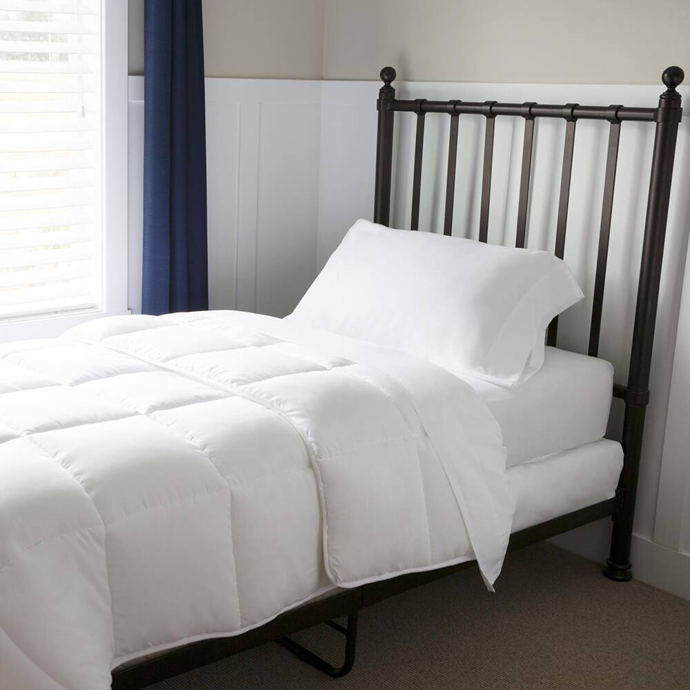 Angle. MALOU - MALOU Bed in a Bag - King - White Bedding and Sheet set - White.