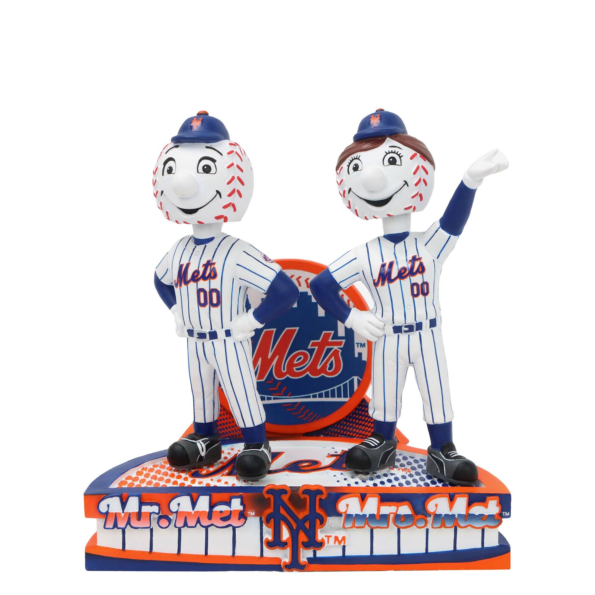 Mets 00  
Mets 00  
Mr. Met  
Mrs. Met  
TM  
TM