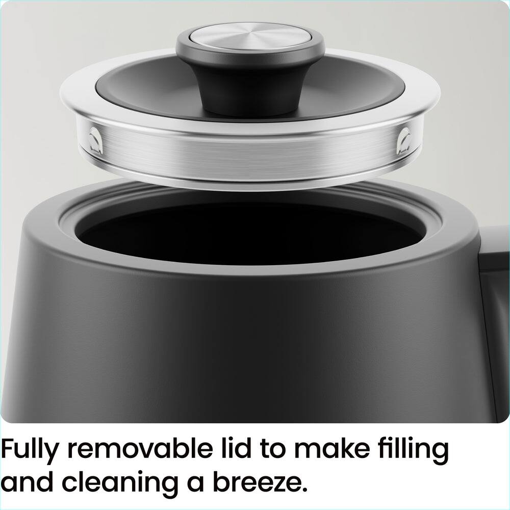 Fully removable lid to make filling and cleaning a breeze.