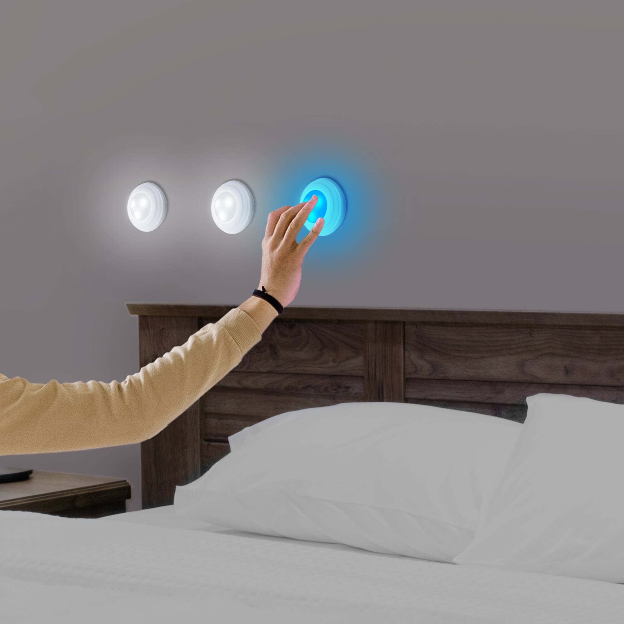 Left. Monster - Monster 3 Pack Multicolor LED Touch Control Tap Lights with Remote Control - Multicolor.