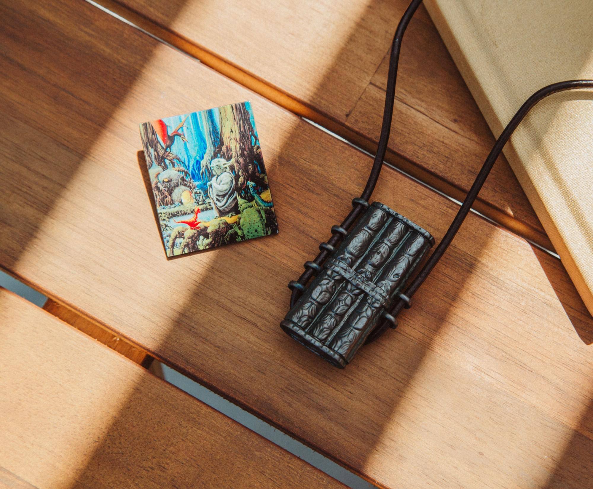 Alt View 2. Star Wars - Star Wars: Return of the Jedi Yoda Blissl Necklace Replica & Enamel Pin Box Set - Black.