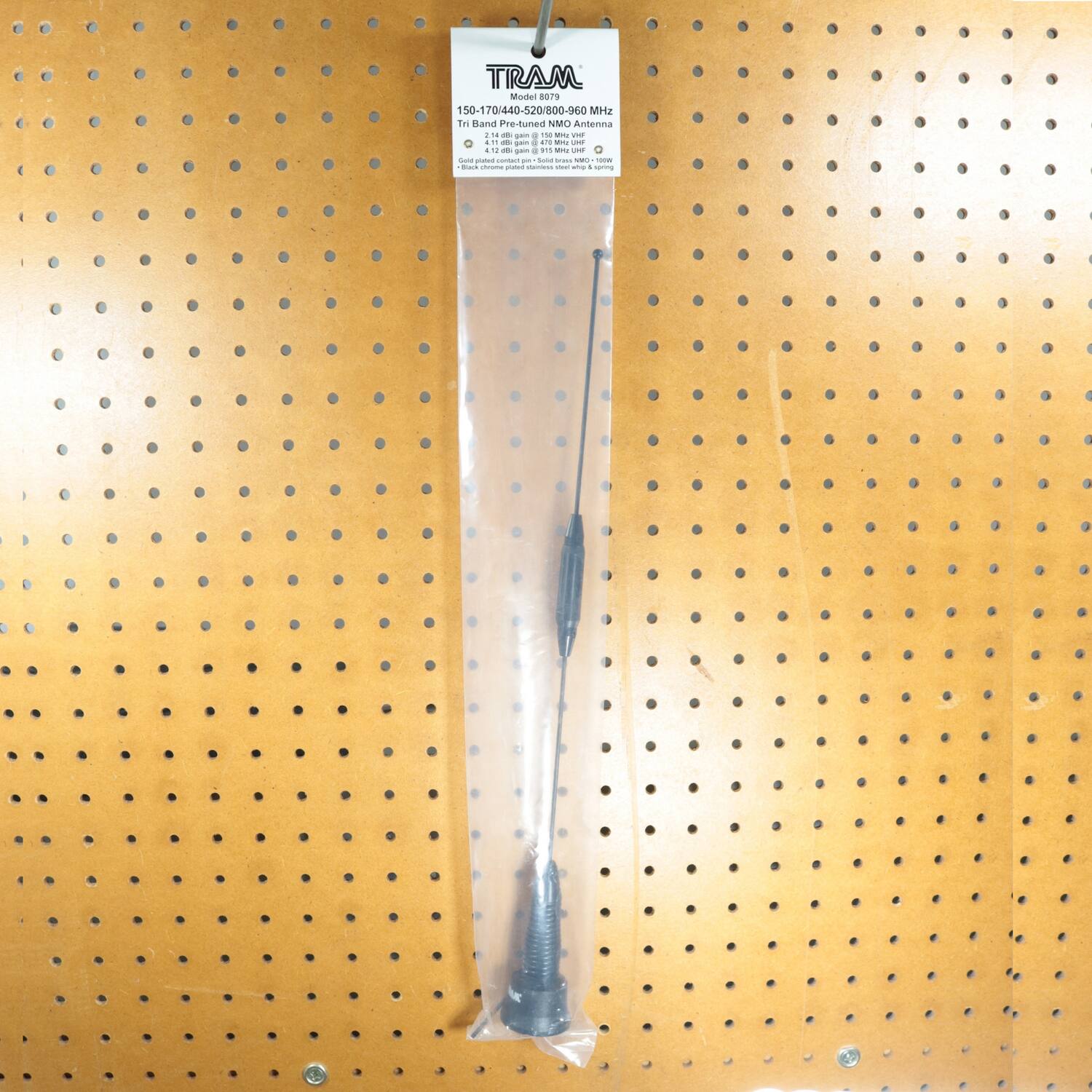 TIRAM Model 1409  
150-170/440-520/800-960 MHz  
1 Band Pre-tuned NMO Antenna  
1 dBd gain  
1000-1500 Watts  
Made in USA