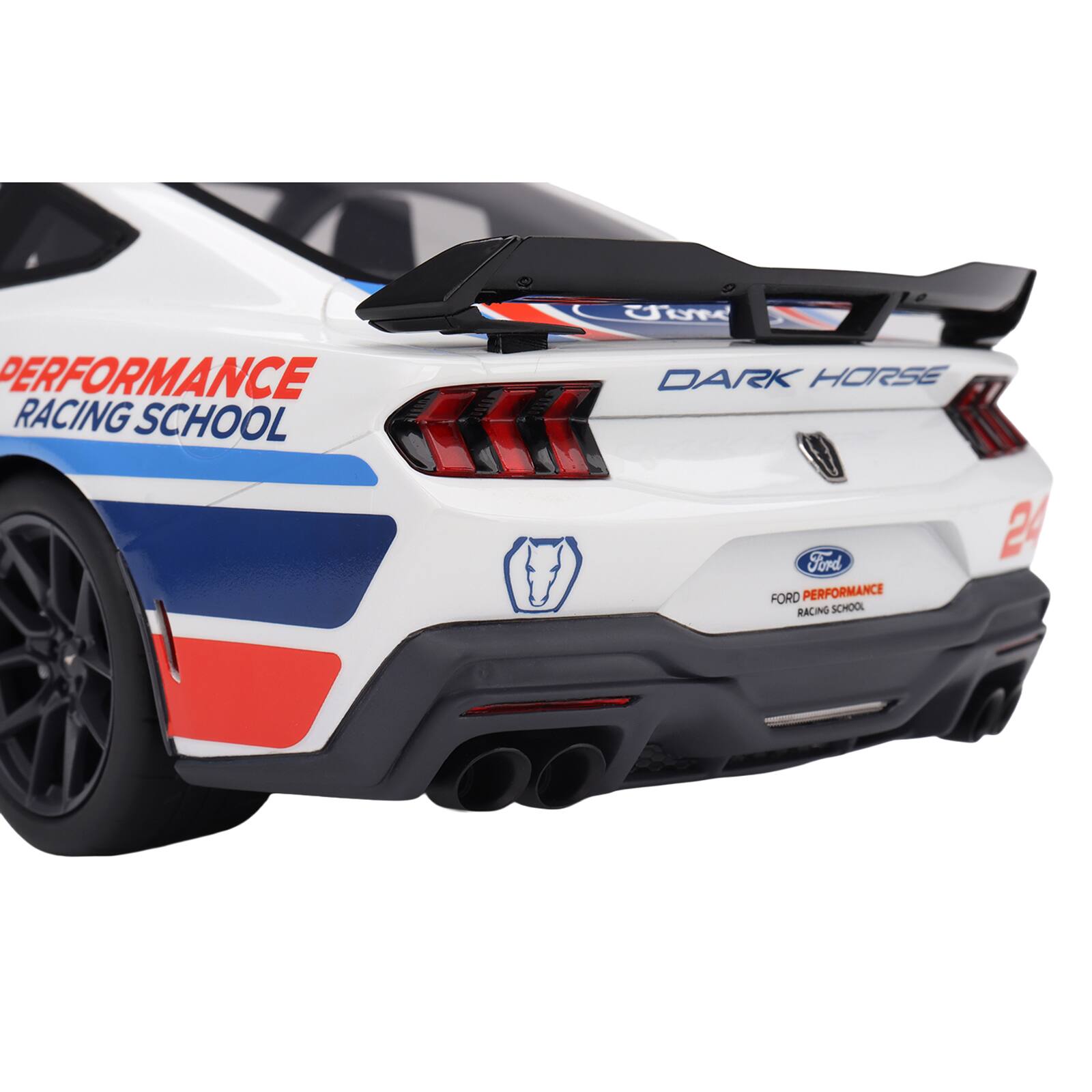 PERFORMANCE RACING SCHOOL  
DARK HORSE  
FORD  
FORD PERFORMANCE RACING SCHOOL  
24