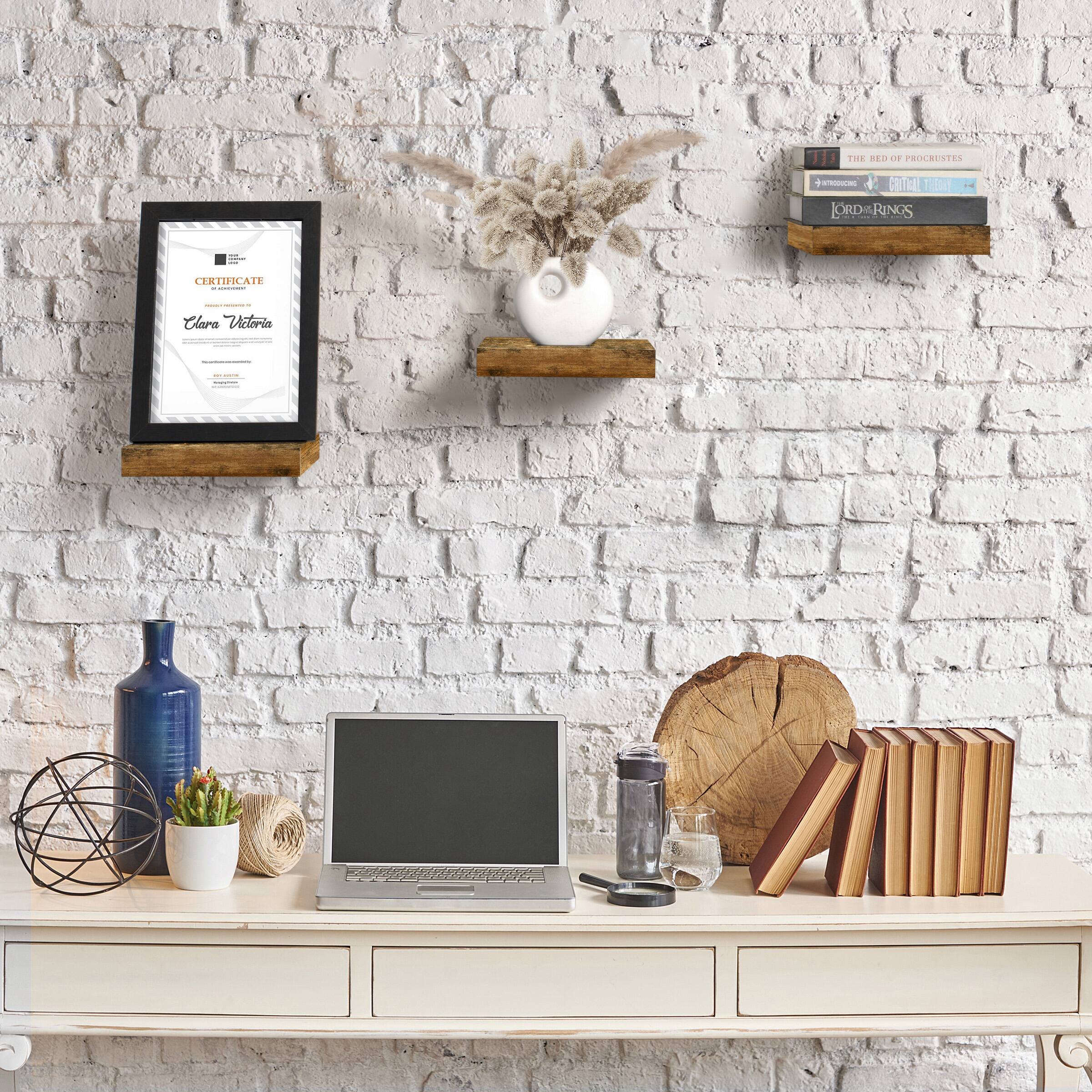 Clara Vetoria - Certificate of Procrustes - Critias - The Red of Cristies - The Lord of Rings