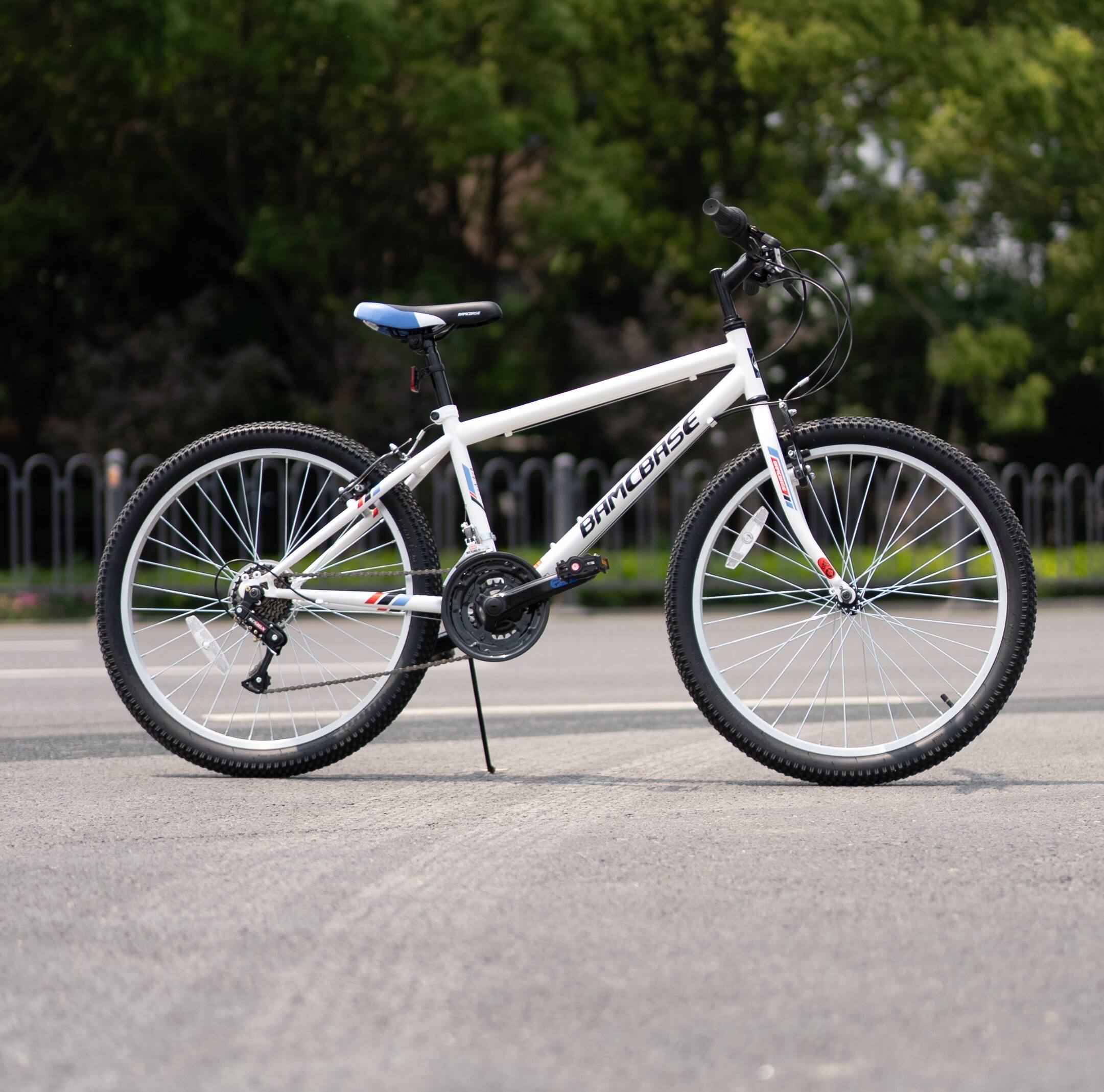 Left. HILAND - BAMCBASE Sprague 26 inch Steel Mountain Bike for Adults, 18-Speed MTB with Rigid Fork, Men Women Bicycle, White - white.