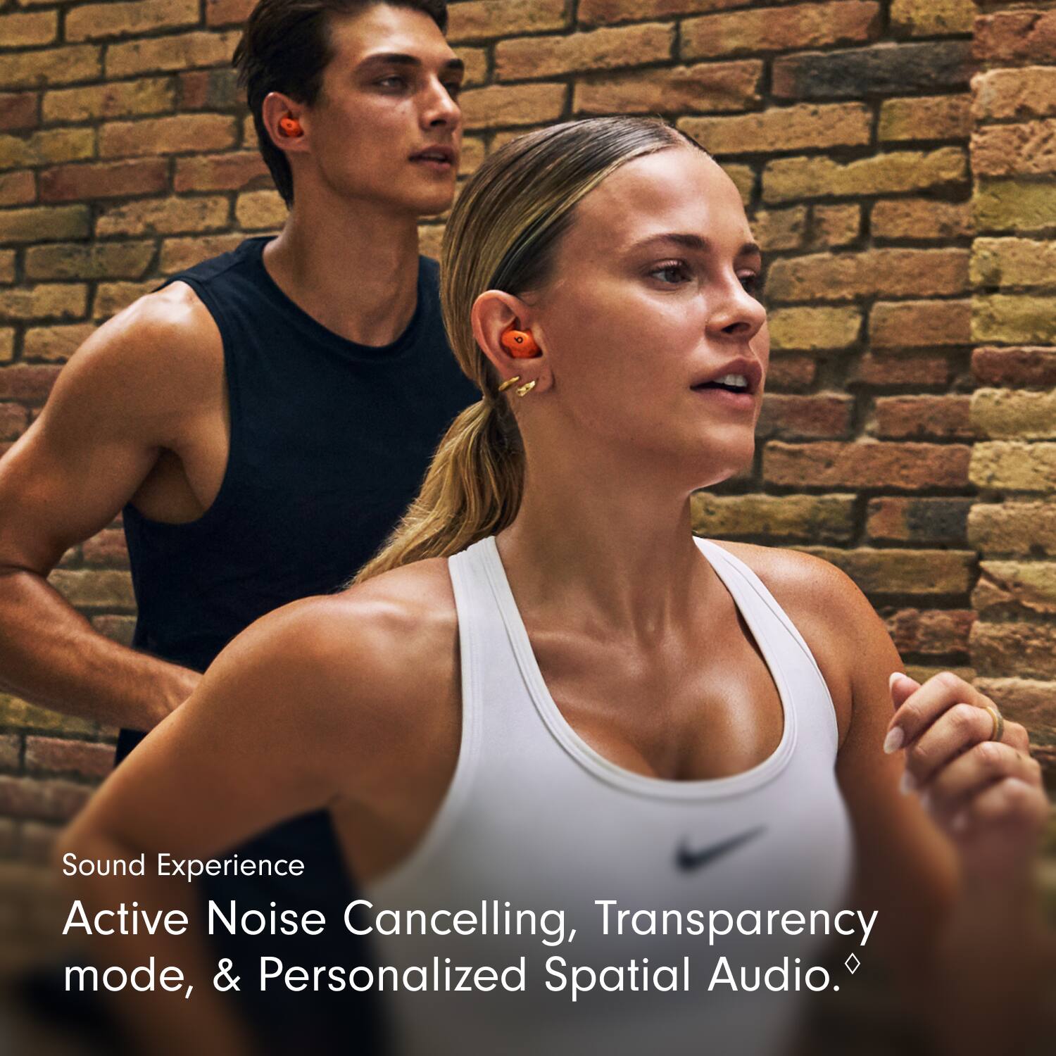 Sound Experience  
Active Noise Cancelling, Transparency mode, & Personalized Spatial Audio.