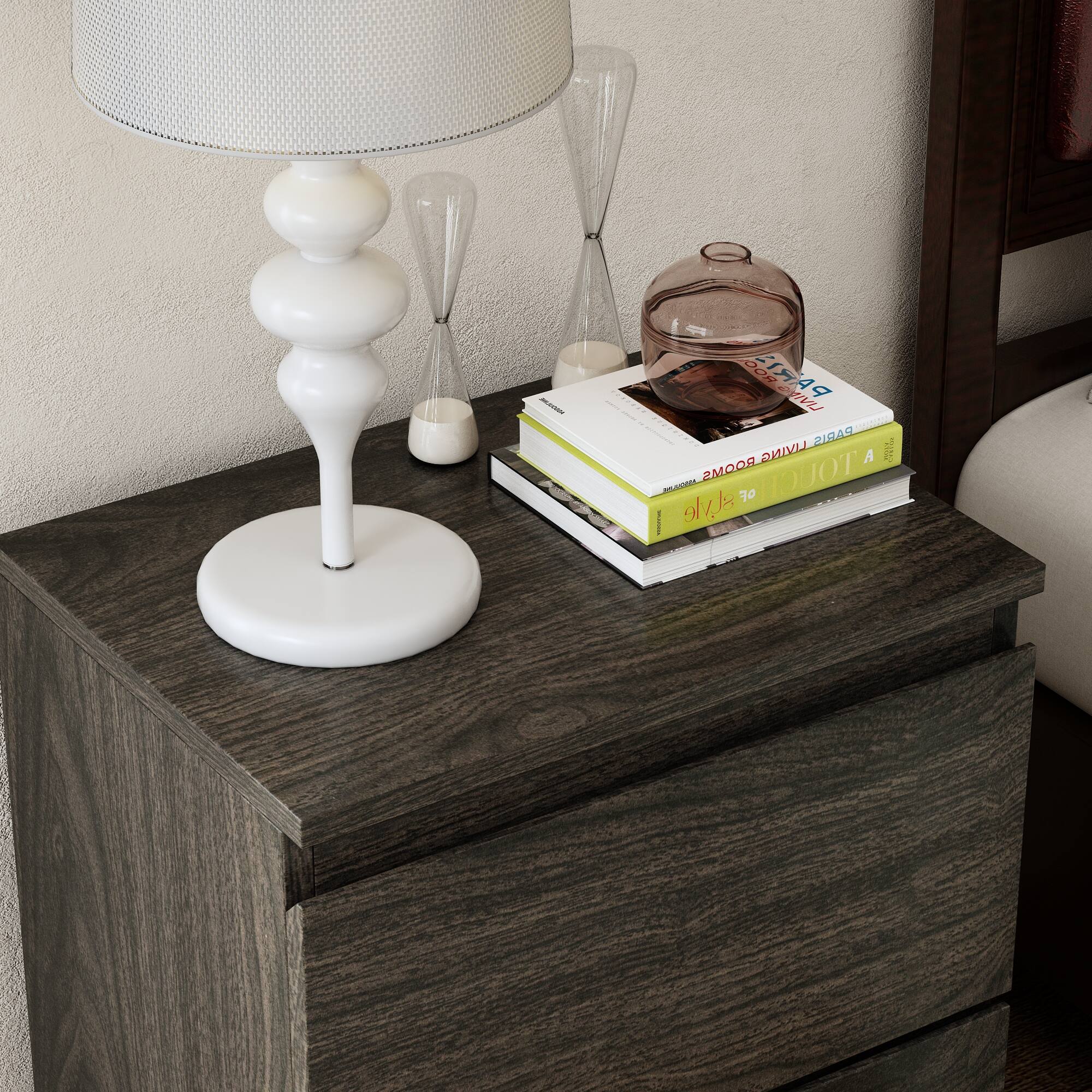 - OOR PARI LIVING PA PARIS LIVING A  MO TOUCE - - 1 OF I elyle