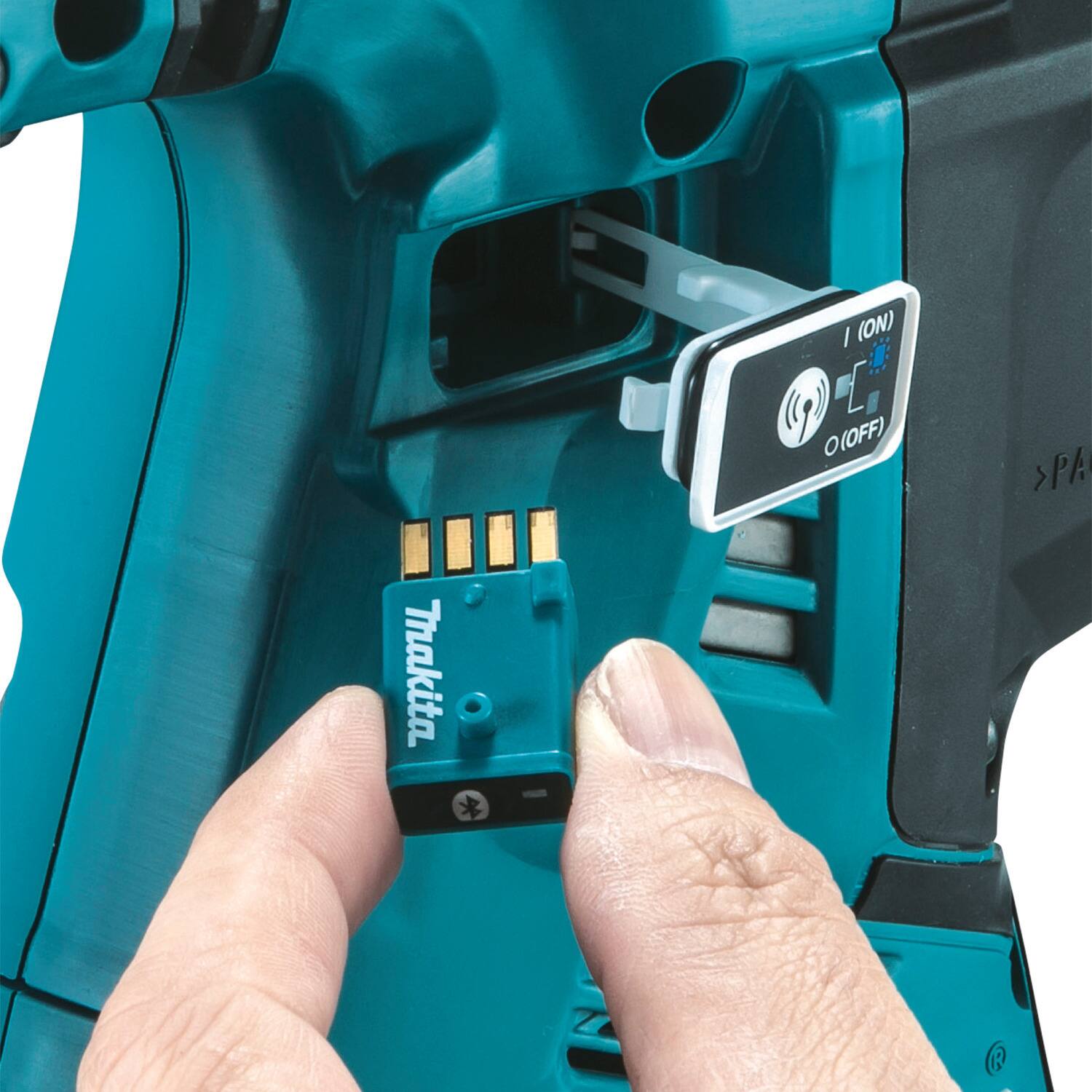 Makita  
I (ON)  
O (OFF)  
SPA  
R