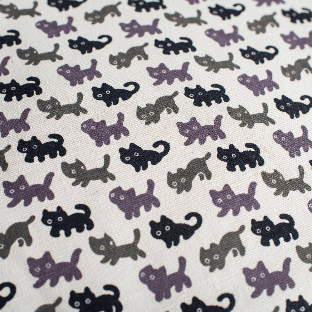 Left. Armarkat - Small Pet Bed Pad In Small Pet Print - White.