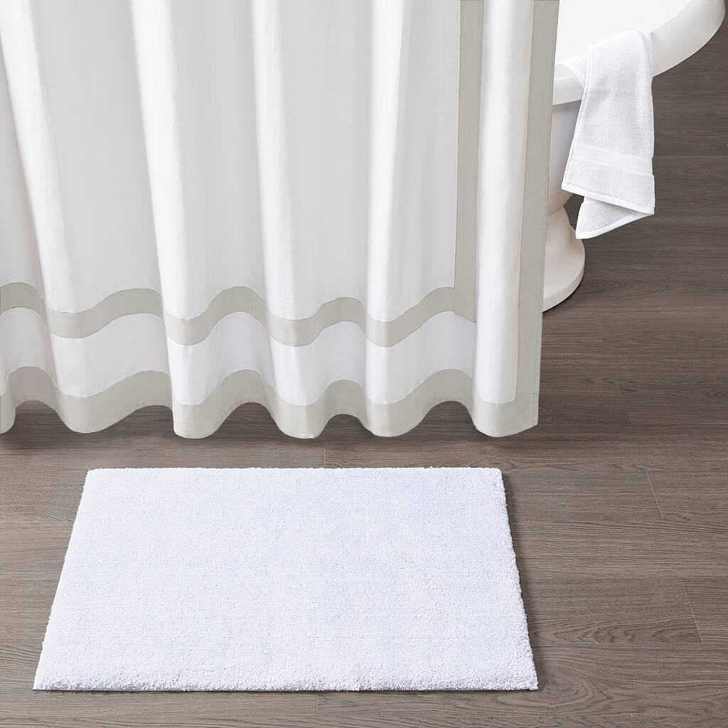 Front. APRILSOUL - Bath Rug - White.