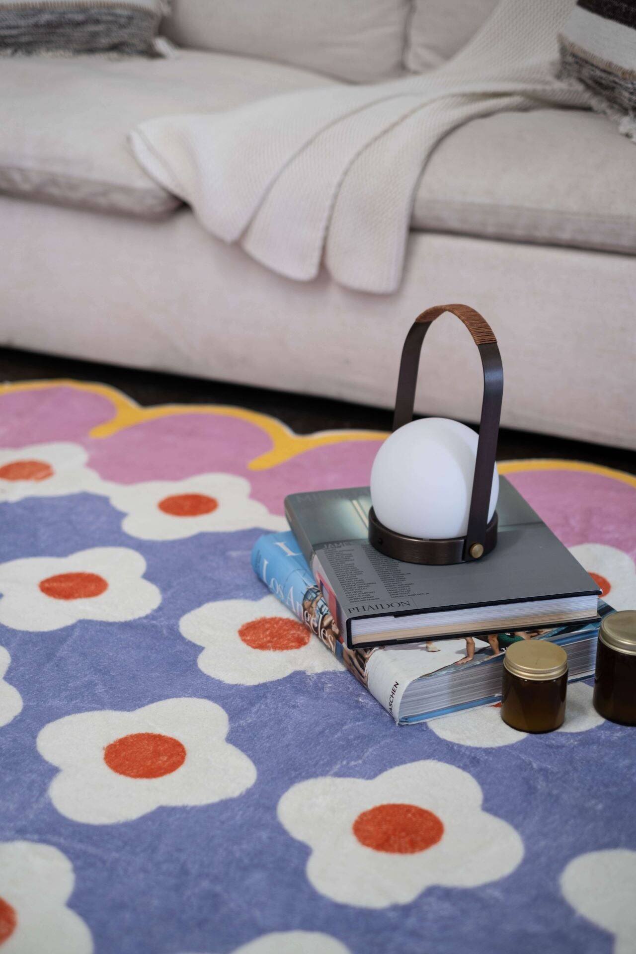 James ImsAneeles  
PHAIDON  
ASCHEN