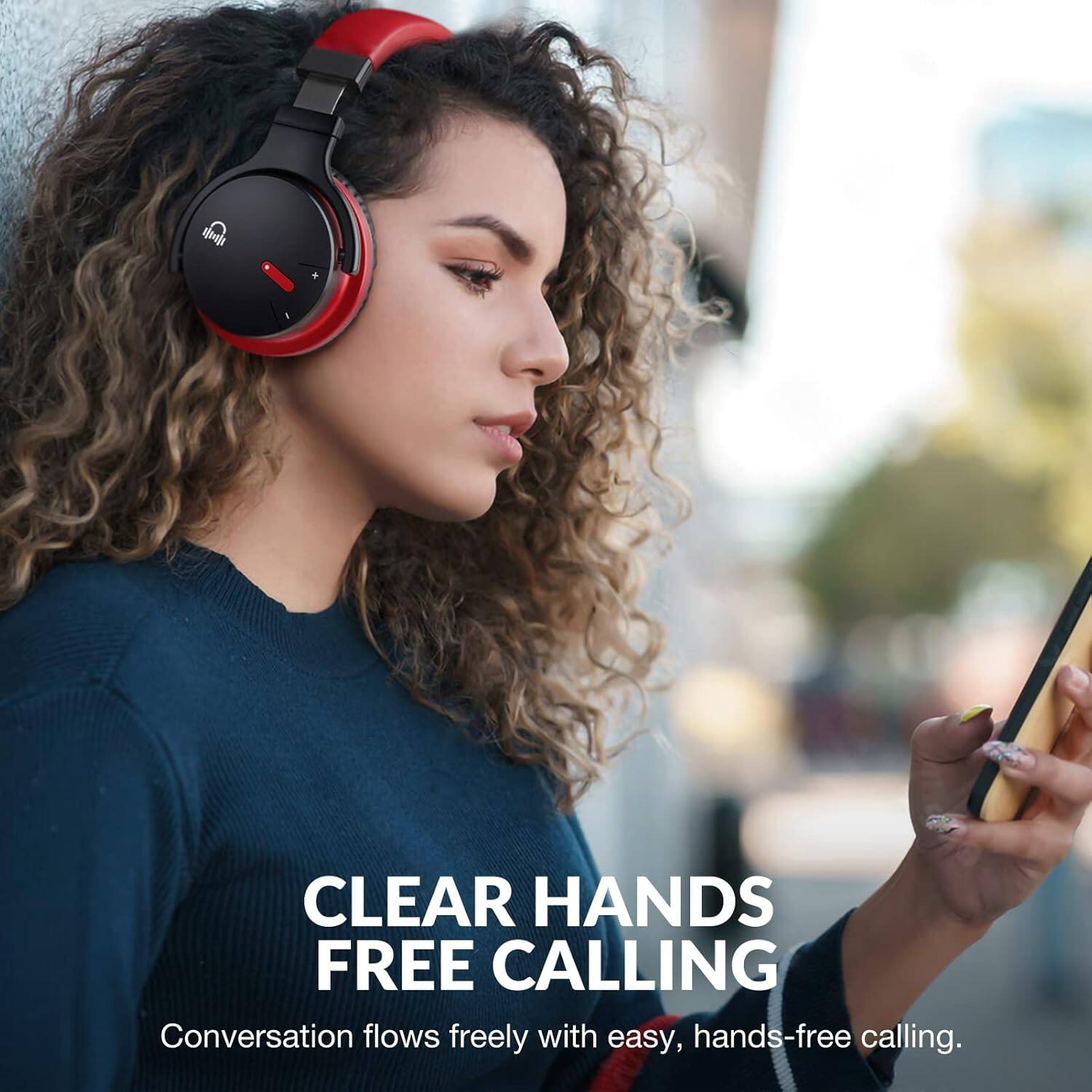 CLEAR HANDS FREE CALLING  
Conversation flows freely with easy, hands-free calling.