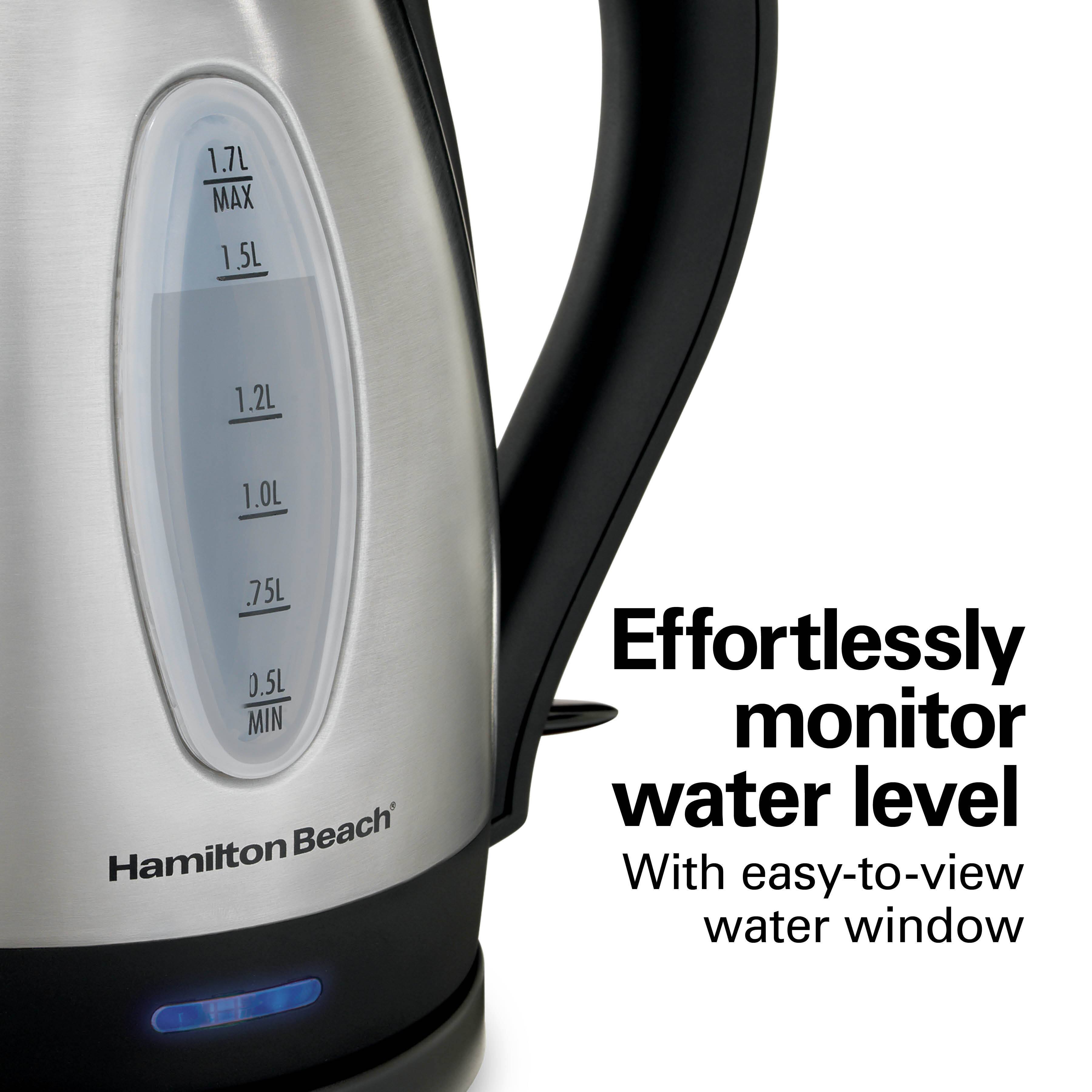 Effortlessly monitor water level
With easy-to-view water window
1.7L MAX
1.5L
1.2L
1.0L
0.75L
0.5L MIN
Hamilton Beach