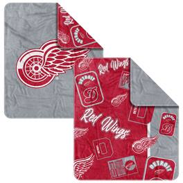 Logo Brands - Detroit Wings 50" x 60" Dream Weave Throw Blanket - Red