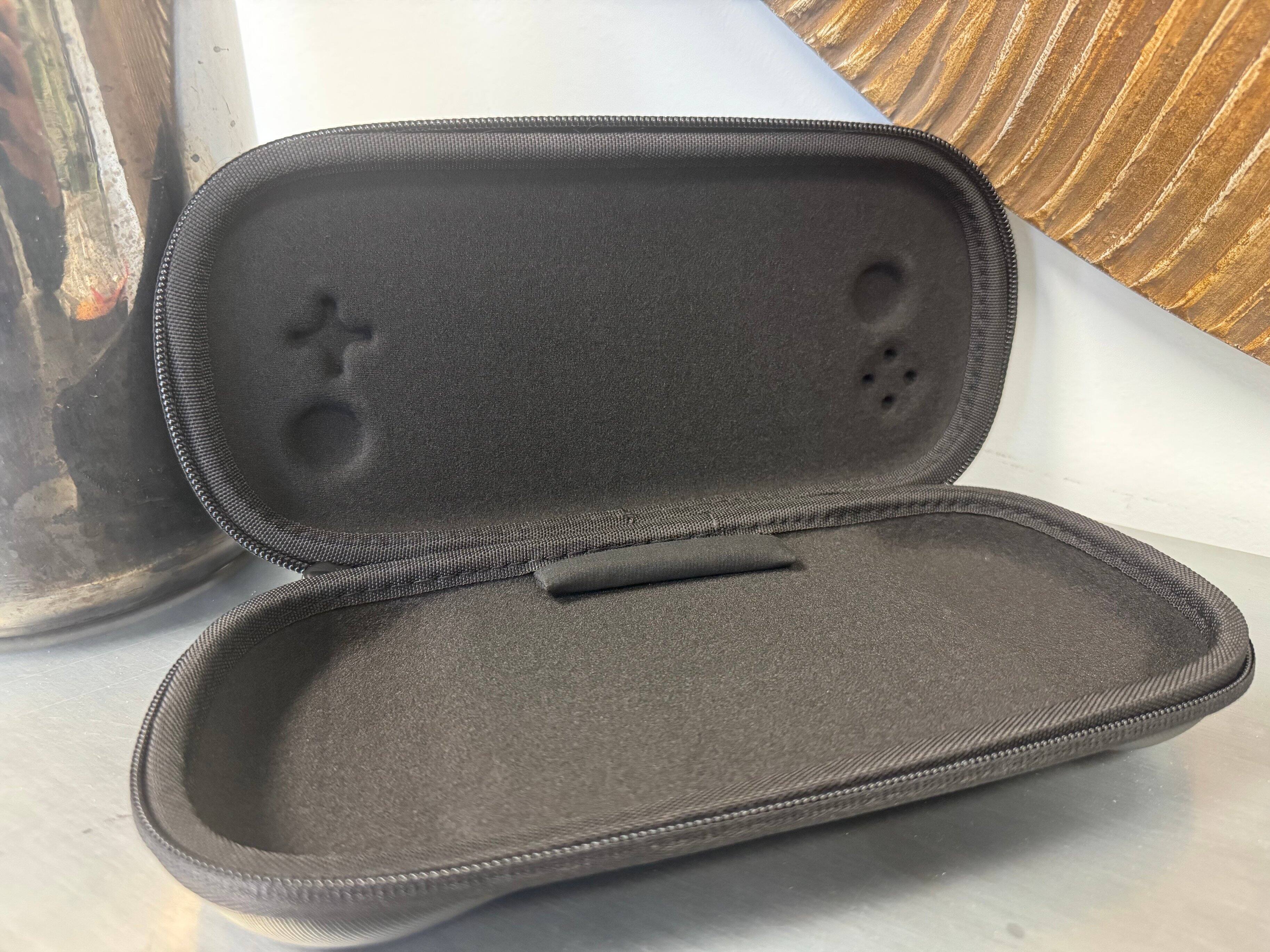 Alt View 2. KONKR - Pocket FIT Hard-Shell Carrying Case - Black.