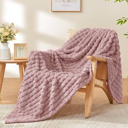 Refined Abode Design - Throw Blanket For Couch And Bed Super Soft Warm 3d Checkered Fluffy Fuzzy Fleece Luxurious Plush Cozy Room - Berry Pulple Twin(60"x80")