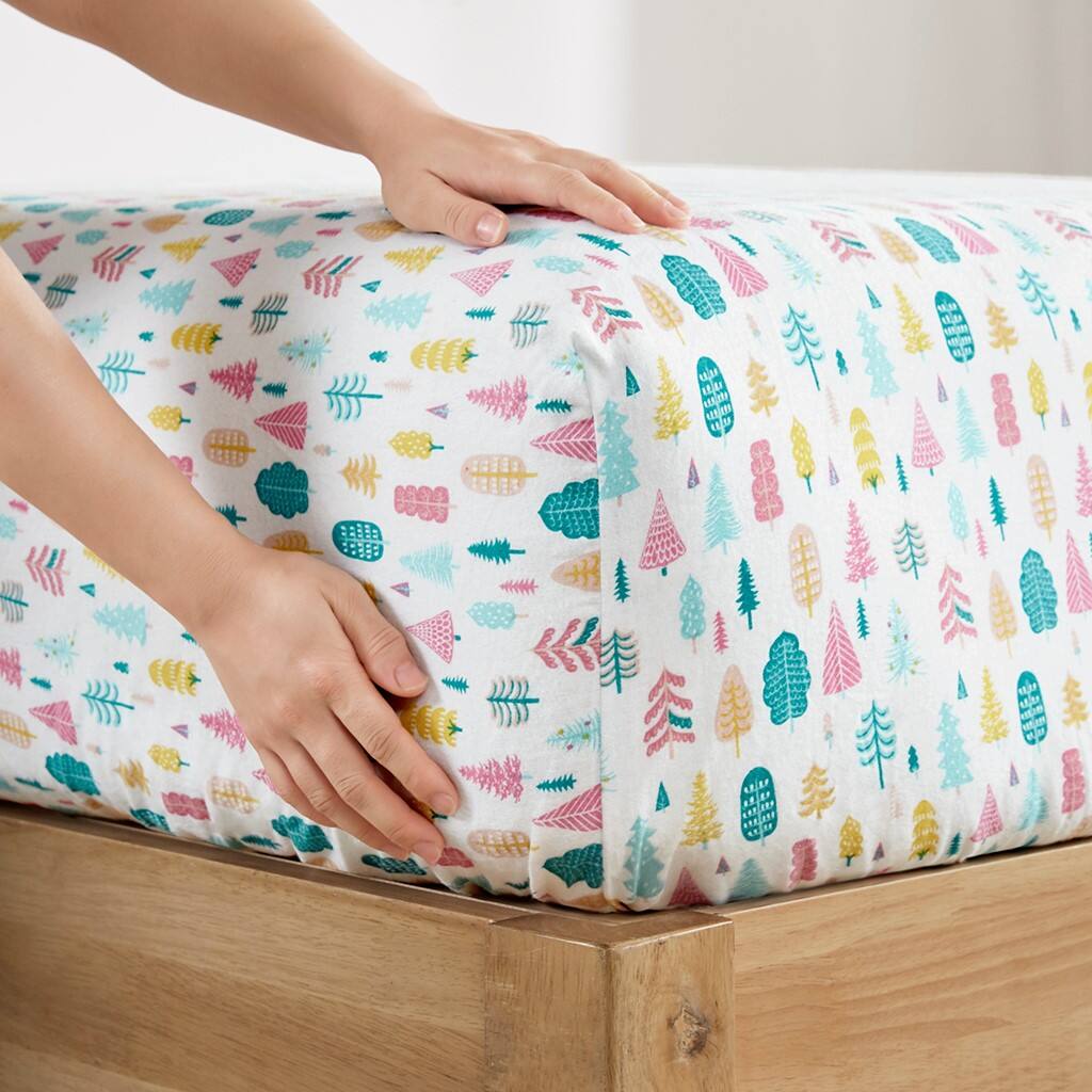 Alt View 2. Gracie Mills - Gracie Mills Atticus Cotton Flannel Printed Sheet Set - White Holiday Trees.