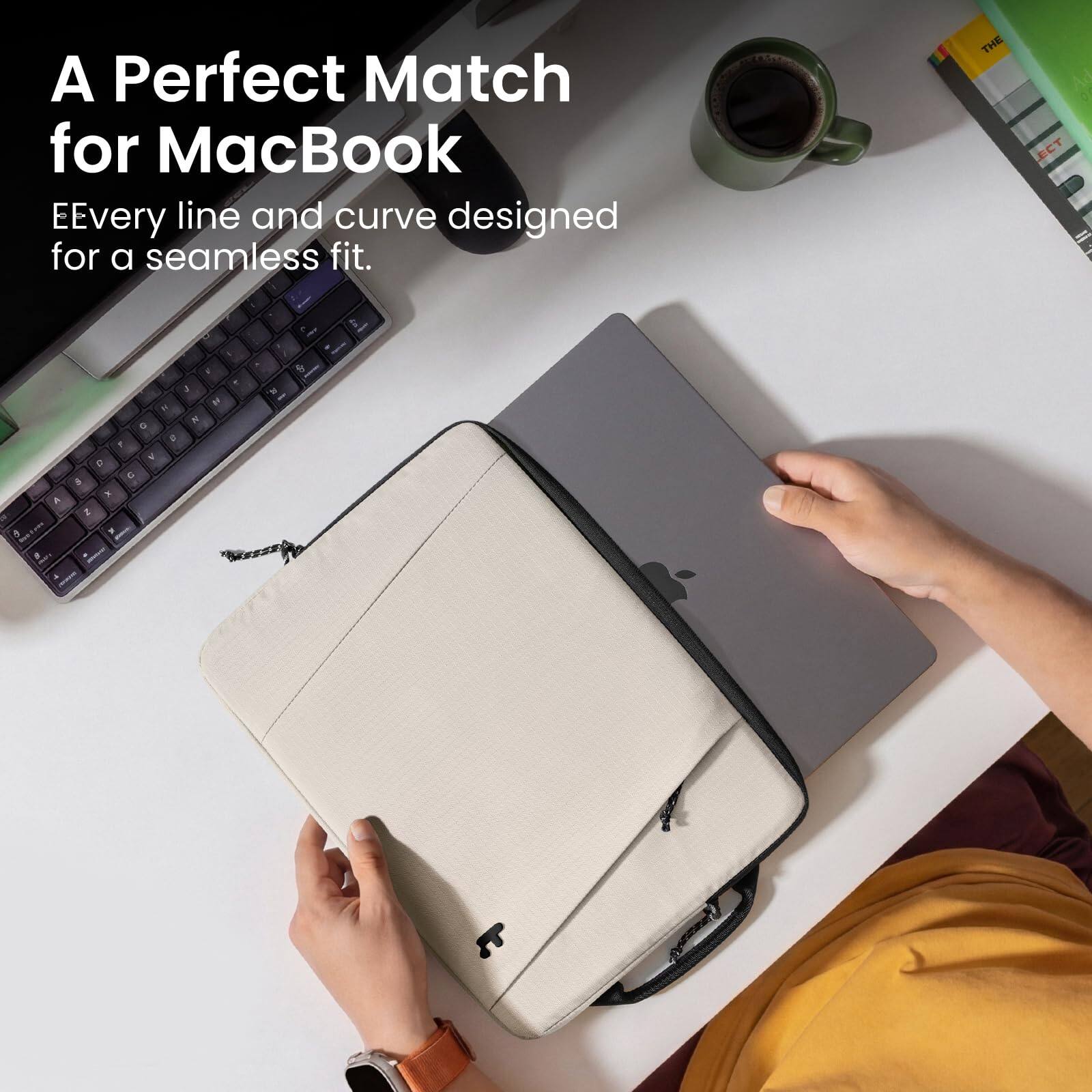 A Perfect Match for MacBook  
Every line and curve designed for a seamless fit.