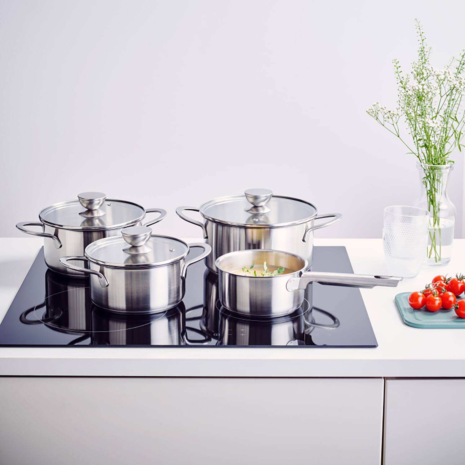 Alt View 3. Brabantia - Futura 7 Piece Cookware Set 100145 - Silver.