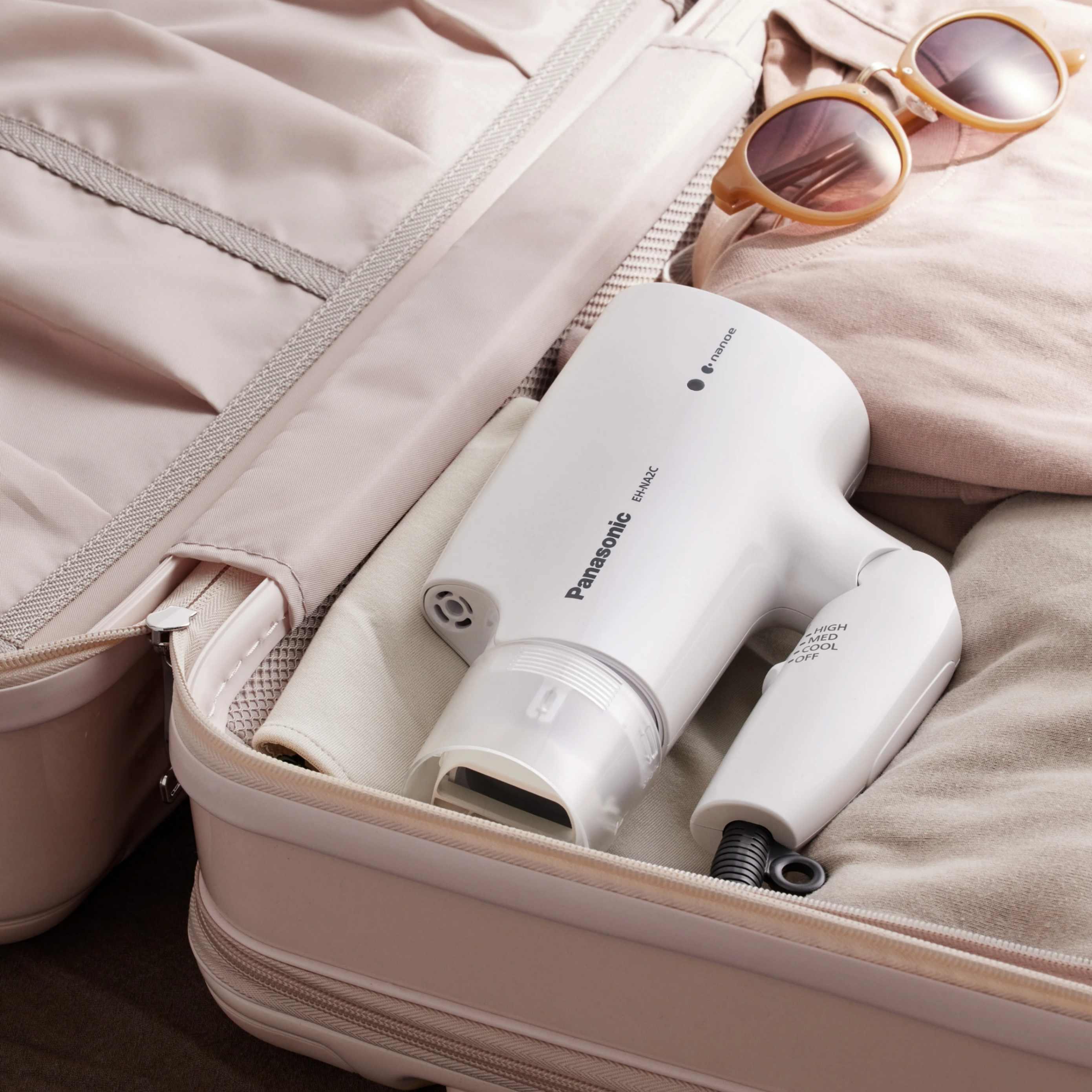 EH-NA2C Panasonic  
aoueu  
HIGH MED COOL OFF