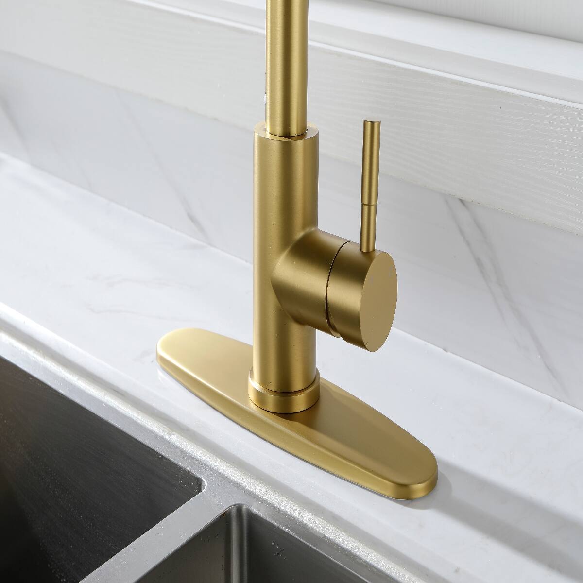 Alt View 4. Ropilly - Ropilly Gold Pull Out Kitchen Faucet, High Arc Single Handle Faucet with Pull Down Spray Head - Gold.